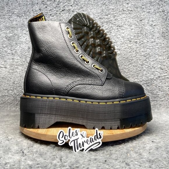 Dr. Martens Sinclair Max Platform Boots Size 8 Women Black - Picture 1 of 8